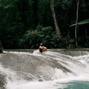 Buenos Días - Eladio Carrión