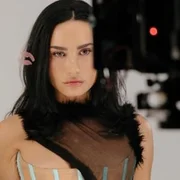 Kiss - Demi Lovato