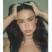 Kiss (Tropkillaz Remix) - Demi Lovato