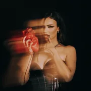 Love Zombie - Victoria Justice