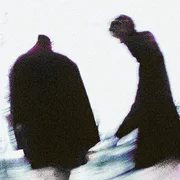 Nunca Estuviste Tan Lejos - Ultralágrima
