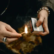 Vulnerable ft. Dani Fernández - Walls